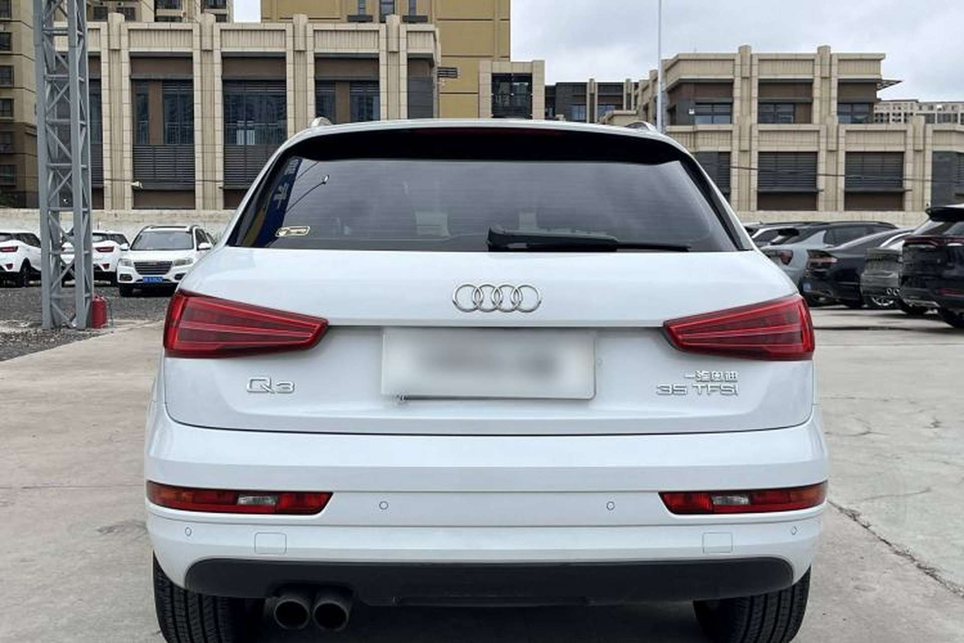Used Audi Q3 2017 35 TFSI Fashion Model Exterior 4