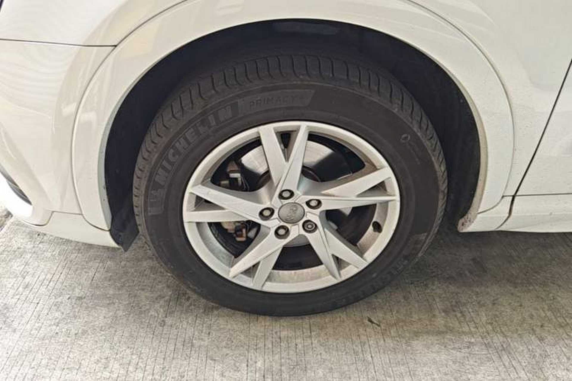 Used Audi Q3 2017 30 TFSI Fashion Model Exterior 4