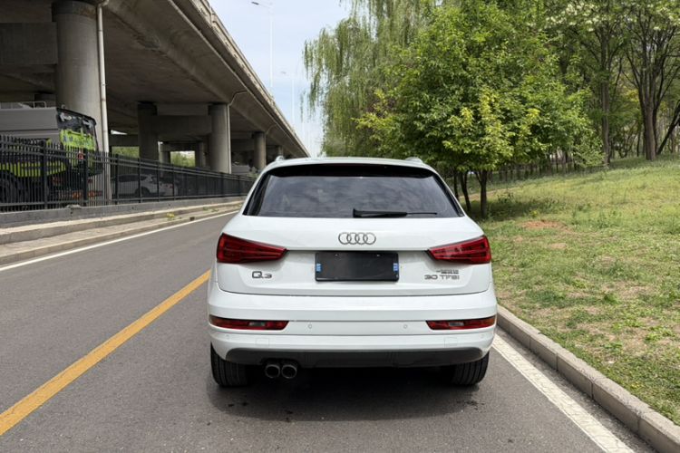 Used Audi Q3 2017 30 TFSI Fashion Model Exterior 5