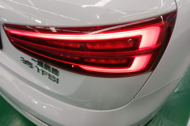 Used Audi Q3 2017 35 TFSI Style Edition Exterior 6