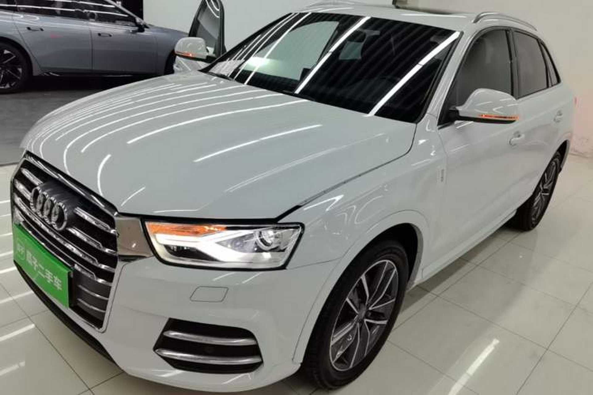 Used Audi Q3 2017 30 TFSI Fashion Model Front Left 45 Deg