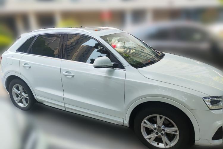 Used Audi Q3 2017 30 TFSI Standard Model Front Right 45 Deg