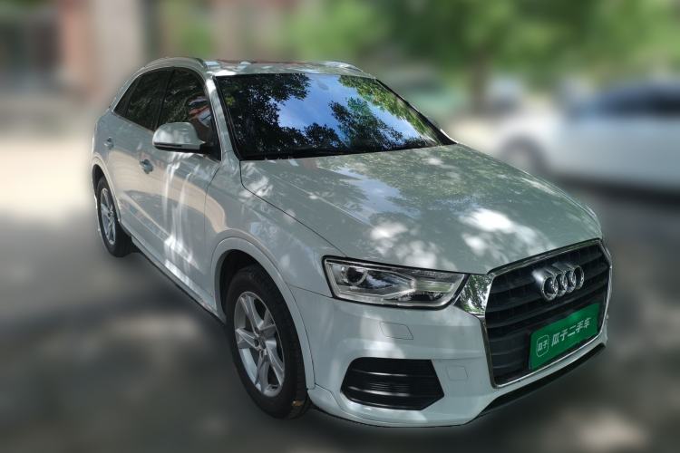 Used Audi Q3 2017 30 TFSI Fashion Model Front Right 45 Deg