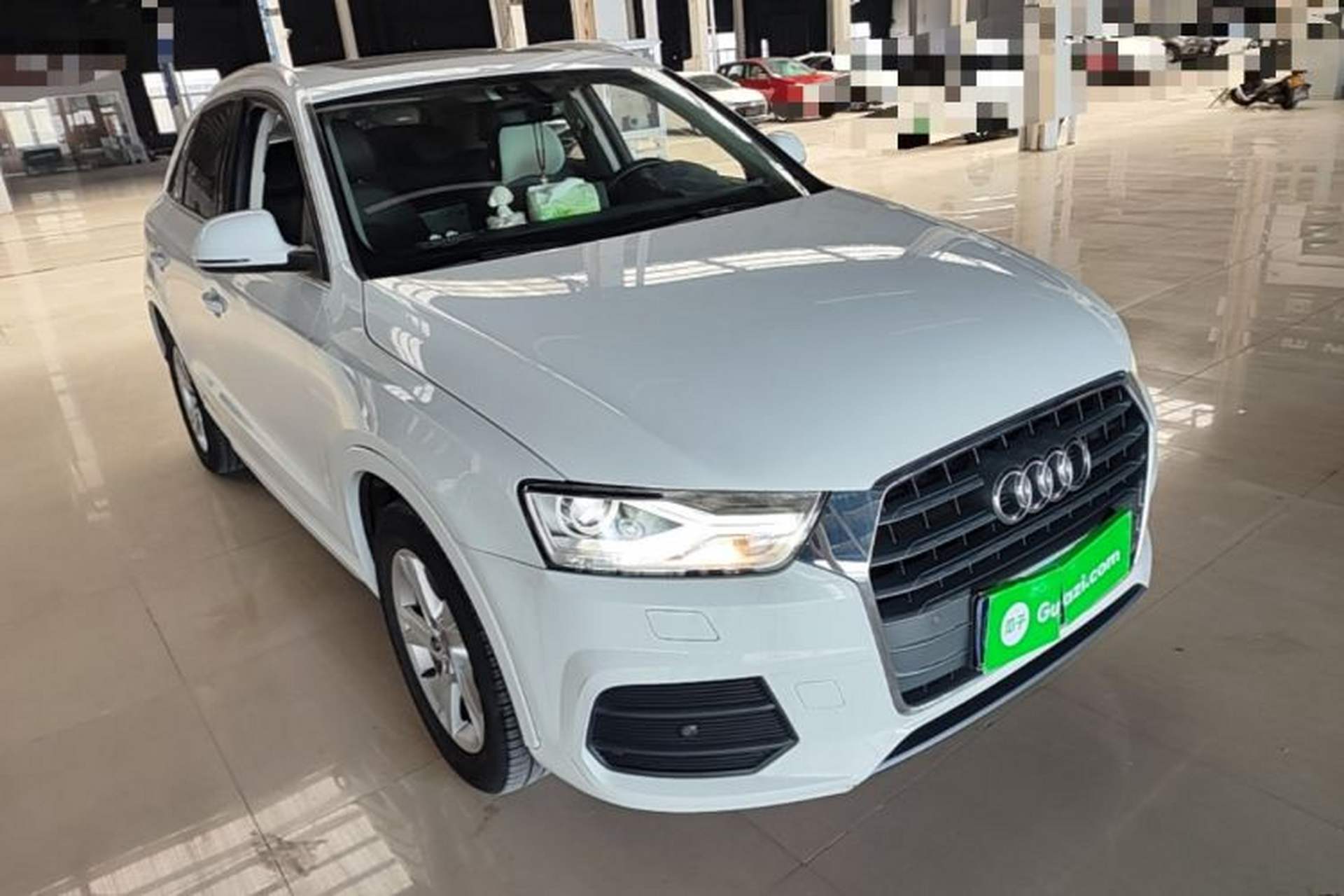 Used Audi Q3 2017 30 TFSI Fashion Model Front Right 45 Deg