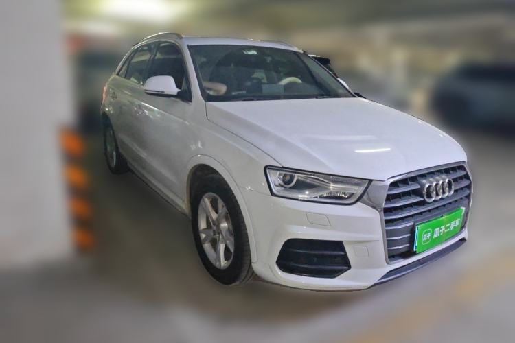 Used Audi Q3 2017 35 TFSI Fashion Model Front Right 45 Deg