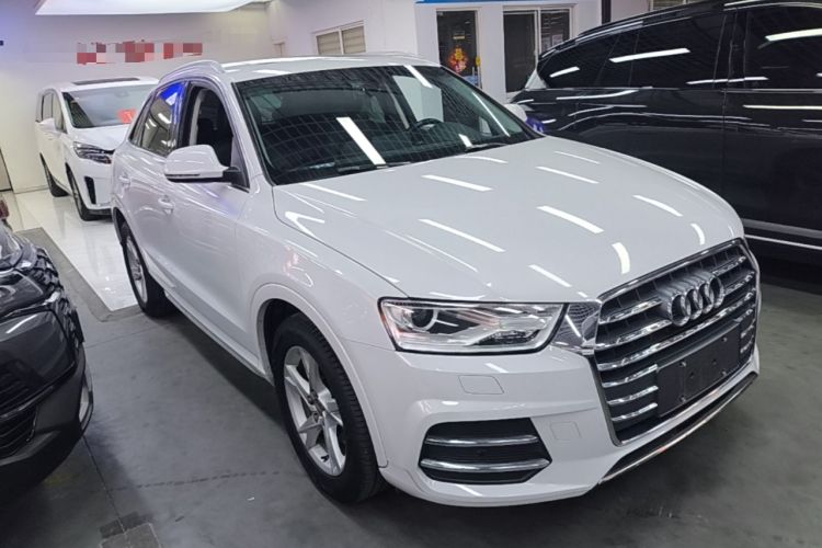 Used Audi Q3 2017 35 TFSI Fashion Model Front Right 45 Deg