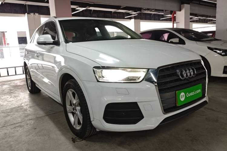 Used Audi Q3 2017 30 TFSI Fashion Model Front Right 45 Deg