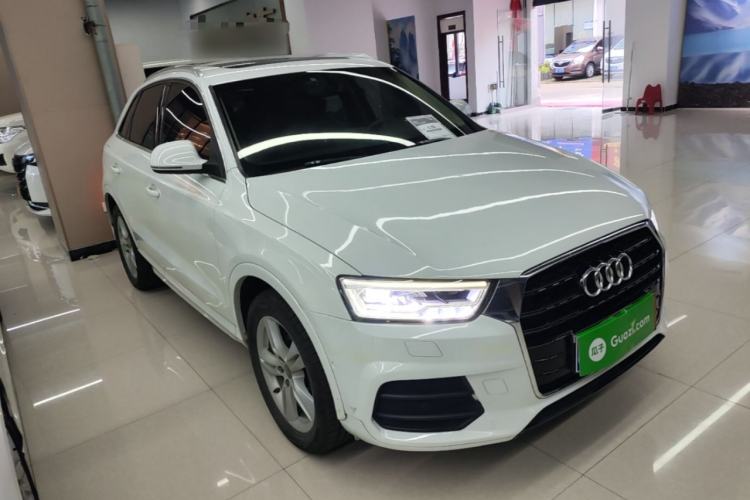 Used Audi Q3 2017 35 TFSI Style Edition Front Right 45 Deg