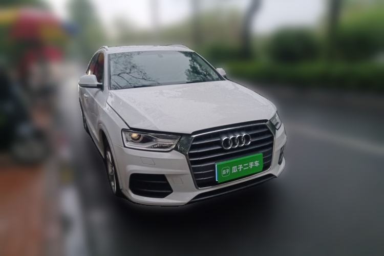Used Audi Q3 2017 35 TFSI Fashion Model Front Right 45 Deg