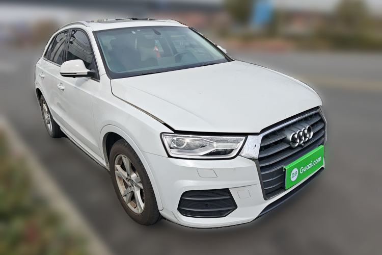 Used Audi Q3 2017 35 TFSI Fashion Model Front Right 45 Deg