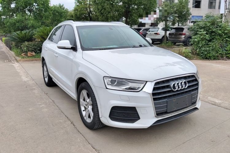 Used Audi Q3 2017 35 TFSI Fashion Model Front Right 45 Deg