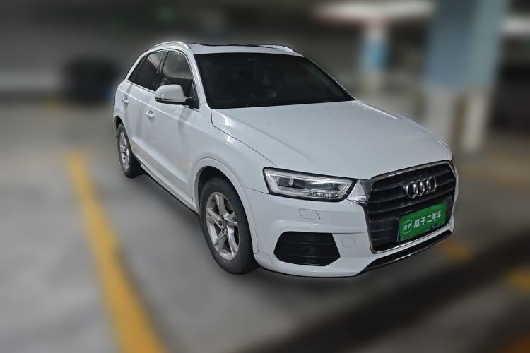 Used Audi Q3 2017 35 TFSI Fashion Model Front Right 45 Deg