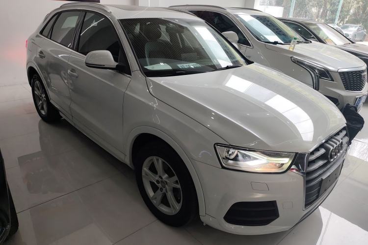 Used Audi Q3 2017 35 TFSI Fashion Model Front Right 45 Deg