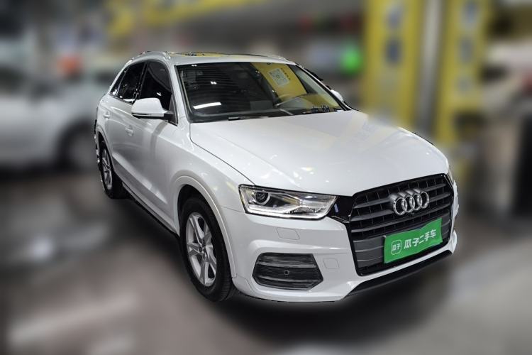 Used Audi Q3 2017 35 TFSI Fashion Model Front Right 45 Deg