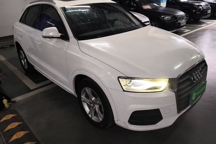 Used Audi Q3 2017 35 TFSI Fashion Model Front Right 45 Deg