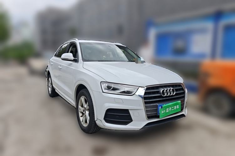 Used Audi Q3 2017 30 TFSI Fashion Model Front Right 45 Deg