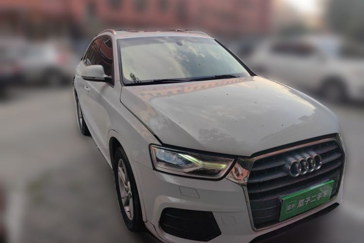 Used Audi Q3 2017 35 TFSI Fashion Model Front Right 45 Deg