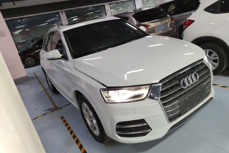 Used Audi Q3 2017 35 TFSI Fashion Model Front Right 45 Deg