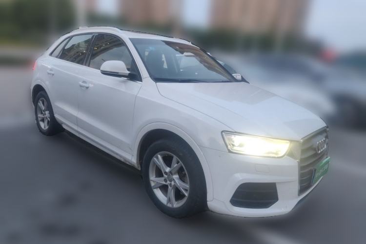 Used Audi Q3 2017 30 TFSI Fashion Model Front Right 45 Deg