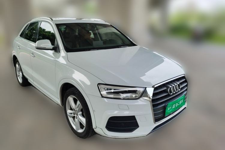 Used Audi Q3 2017 30 TFSI Fashion Model Front Right 45 Deg
