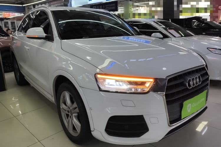 Used Audi Q3 2017 30 TFSI Fashion Model Front Right 45 Deg