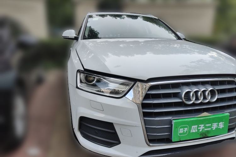 Used Audi Q3 2017 35 TFSI Fashion Model Front Right 45 Deg
