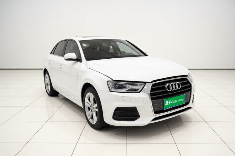 Used Audi Q3 2017 30 TFSI Fashion Model Front Right 45 Deg