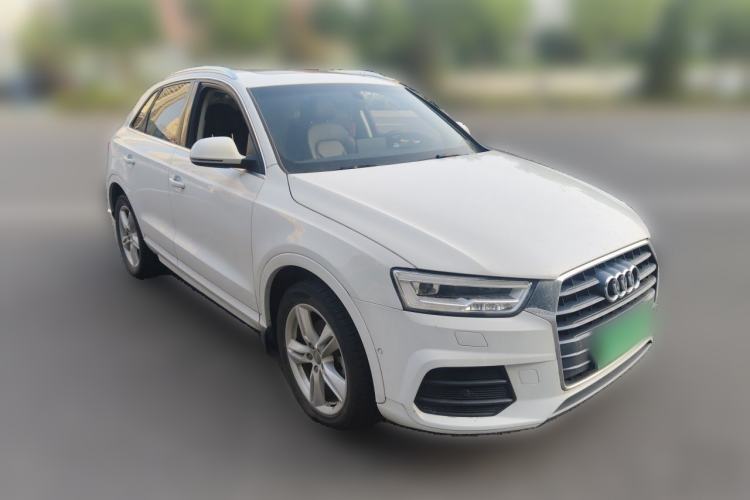 Used Audi Q3 2017 30 TFSI Fashion Model Front Right 45 Deg