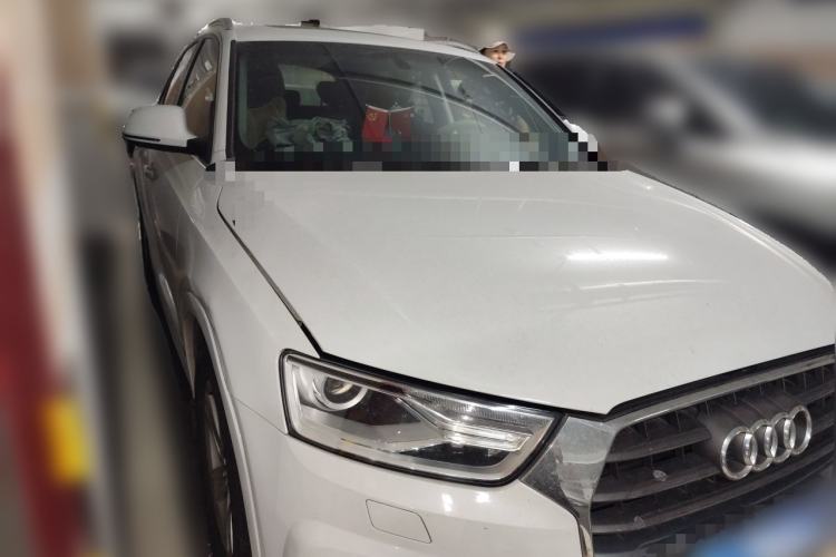 Used Audi Q3 2017 30 TFSI Fashion Model Front Right 45 Deg