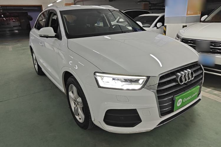 Used Audi Q3 2017 35 TFSI Fashion Model Front Right 45 Deg