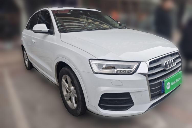 Used Audi Q3 2017 35 TFSI Fashion Model Front Right 45 Deg