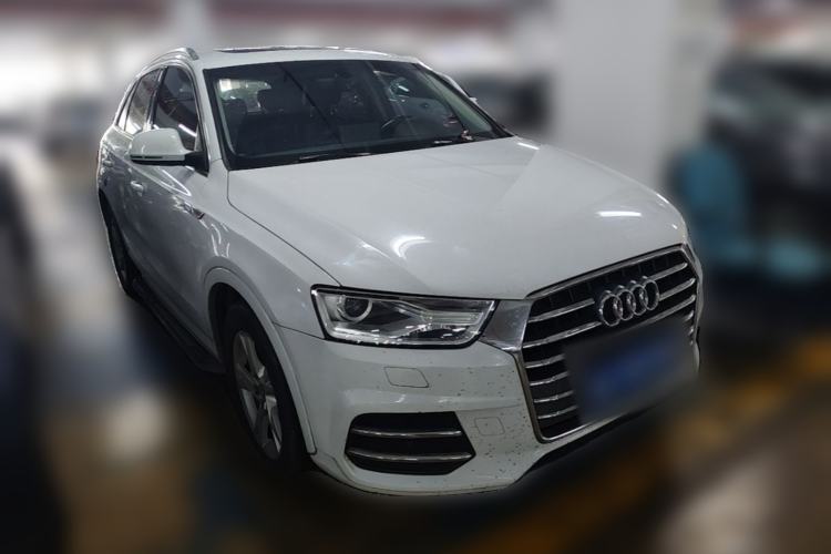 Used Audi Q3 2017 35 TFSI Fashion Model Front Right 45 Deg