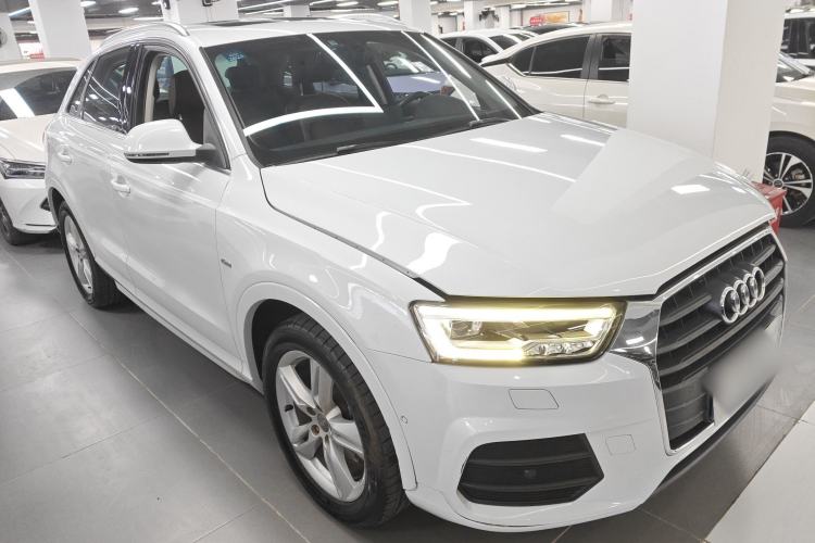 Used Audi Q3 2017 30 TFSI Fashion Model Front Right 45 Deg