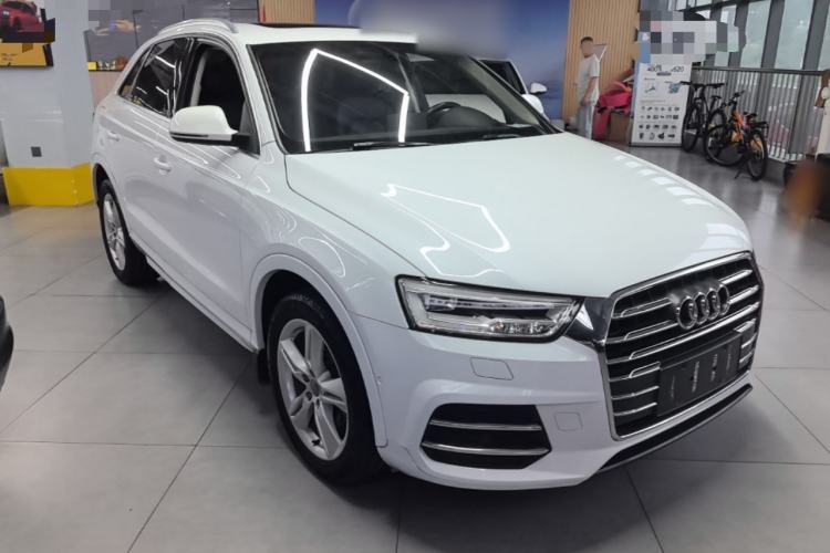 Used Audi Q3 2017 30 TFSI Fashion Model Front Right 45 Deg