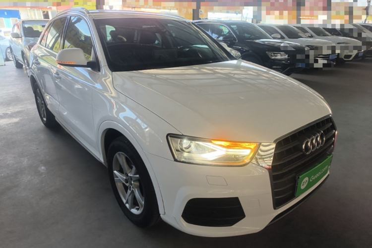 Used Audi Q3 2017 35 TFSI Fashion Model Front Right 45 Deg