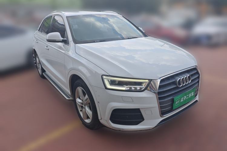 Used Audi Q3 2017 30 TFSI Fashion Model Front Right 45 Deg