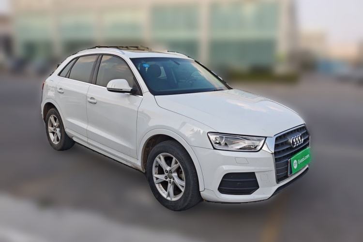 Used Audi Q3 2017 30 TFSI Fashion Model Front Right 45 Deg