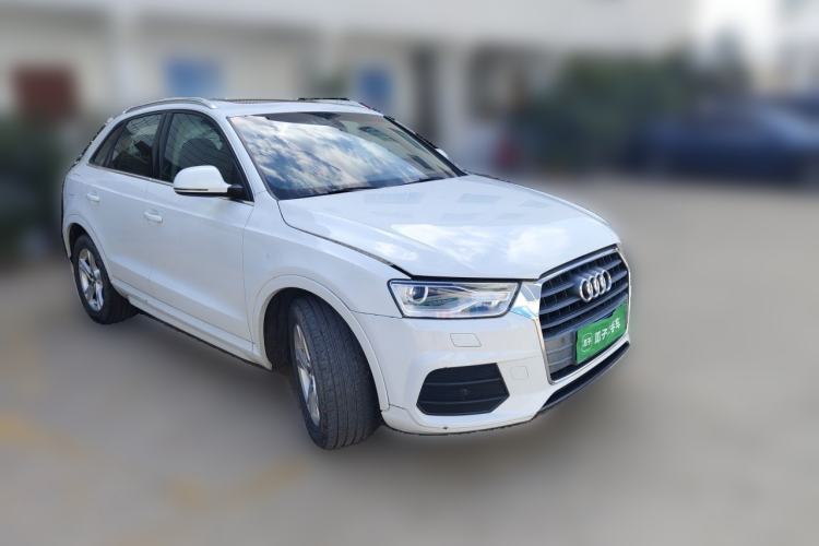 Used Audi Q3 2017 35 TFSI Fashion Model Front Right 45 Deg