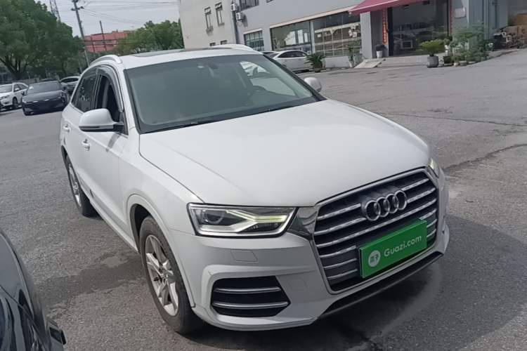 Used Audi Q3 2017 30 TFSI Fashion Model Front Right 45 Deg