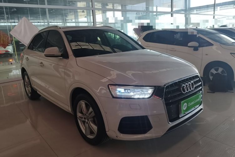 Used Audi Q3 2017 30 TFSI Fashion Model Front Right 45 Deg