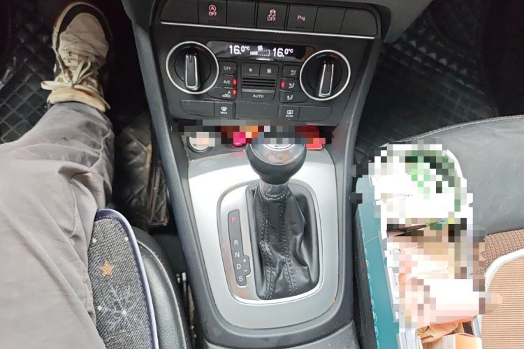 Used Audi Q3 2017 30 TFSI Fashion Model Gear Lever
