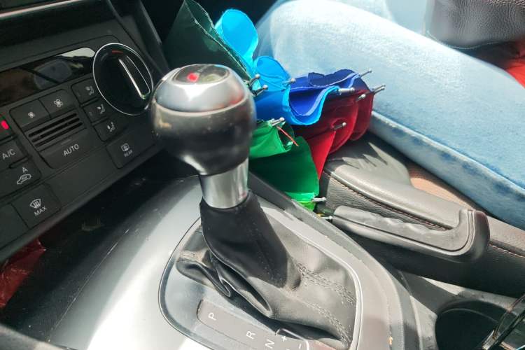Used Audi Q3 2017 30 TFSI Fashion Model Gear Lever