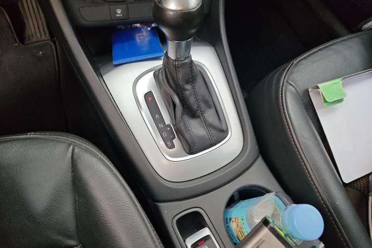 Used Audi Q3 2017 35 TFSI Fashion Model Gear Lever