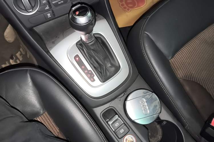 Used Audi Q3 2017 35 TFSI Fashion Model Gear Lever