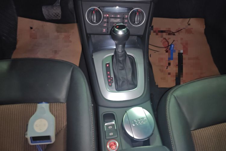 Used Audi Q3 2017 35 TFSI Fashion Model Gear Lever