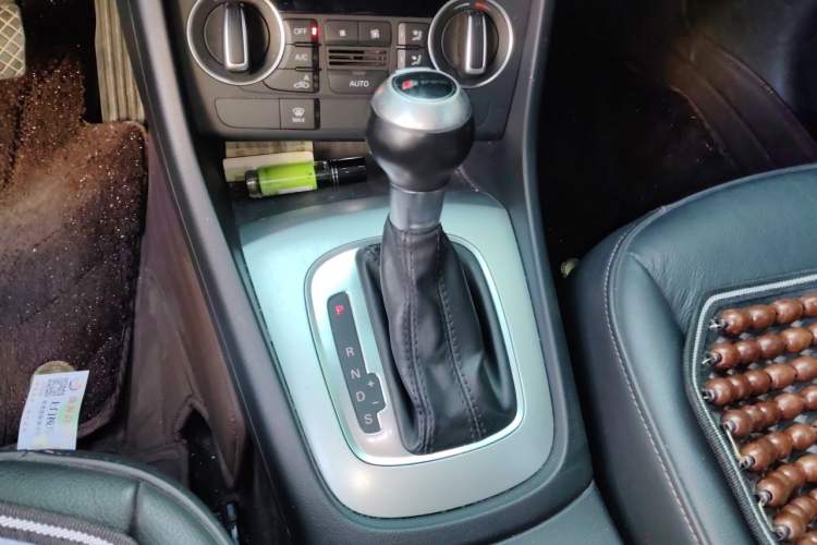 Used Audi Q3 2017 30 TFSI Fashion Model Gear Lever
