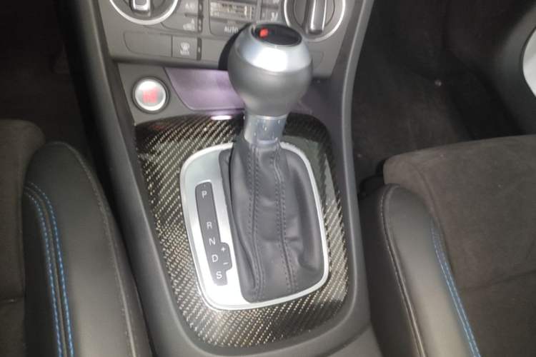 Used Audi Q3 2017 35 TFSI Sport Edition Gear Lever