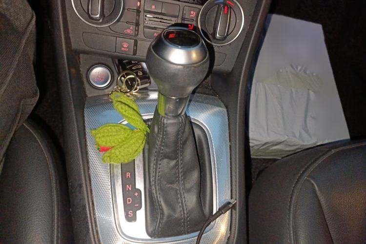 Used Audi Q3 2017 30 TFSI Fashion Model Gear Lever