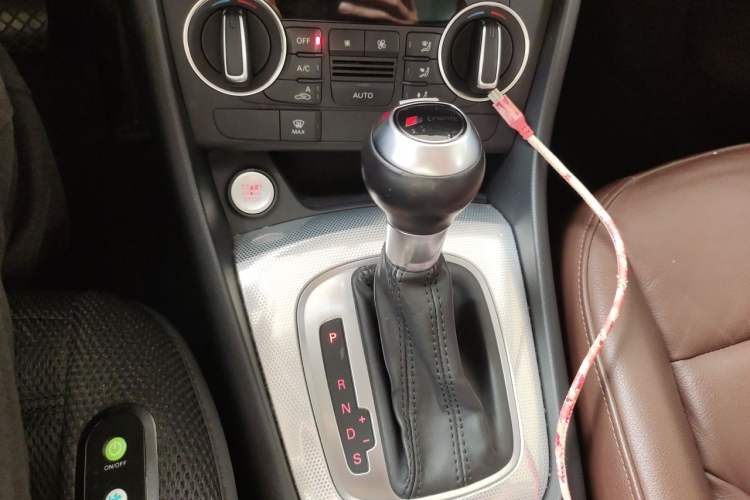 Used Audi Q3 2017 30 TFSI Fashion Model Gear Lever
