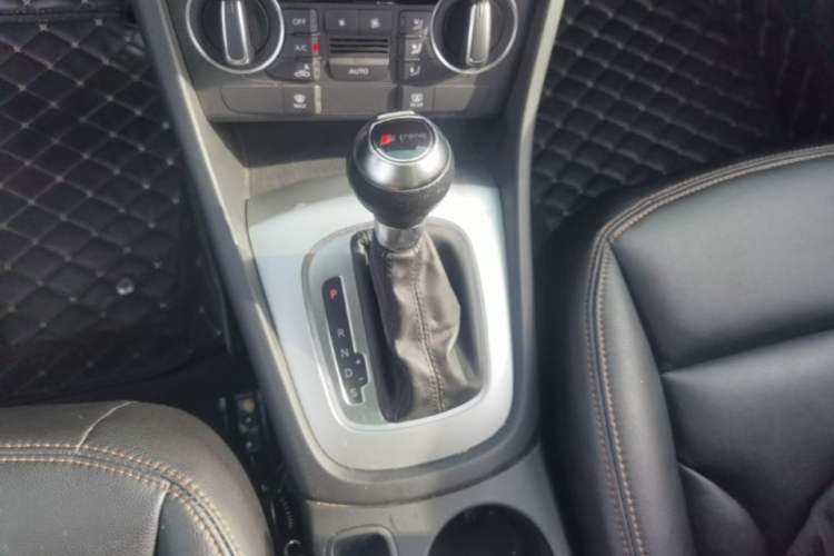 Used Audi Q3 2017 30 TFSI Fashion Model Gear Lever